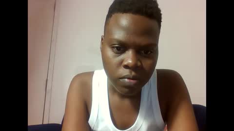 Snapshot of pretty_ebony23 chatting on June 7, 9:07 pm chocolatebby90 online show from June 7, 9:07 pm