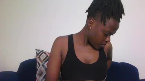 Snapshot of pretty_ebony23 chatting on July 11, 3:53 am chocolatebby90 online show from July 11, 3:53 am