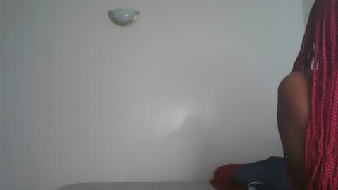 pretty_empress online show from July 12, 8:27 am