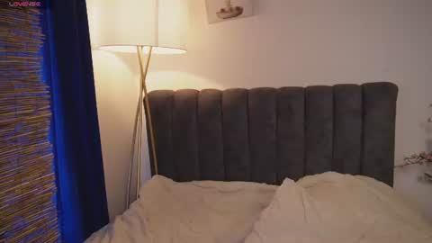 pretty_goddess online show from July 11, 7:27 pm
