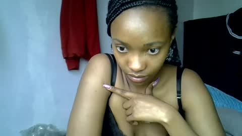 pretty jazminee online show from July 10, 6:28 am