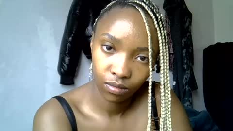pretty jazminee online show from July 31, 9:41 am