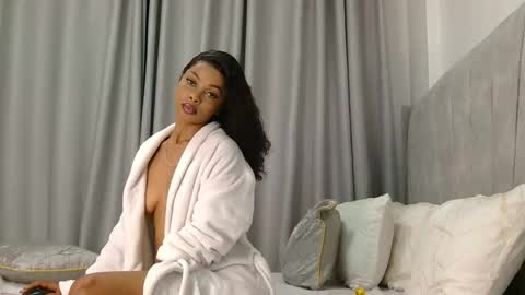 pretty_josey online show from March 7, 3:03 am