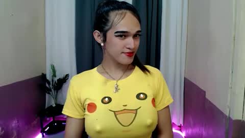 pretty_lady_kitty online show from April 6, 12:28 pm