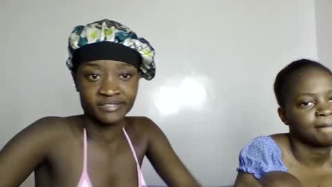 Snapshot of pretty_luv1 chatting on March 7, 10:29 pm pretty luv1 online show from March 7, 10:29 pm