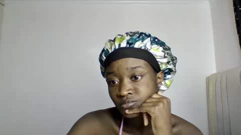 Snapshot of pretty_luv1 chatting on March 8, 8:01 pm pretty luv1 online show from March 8, 8:01 pm
