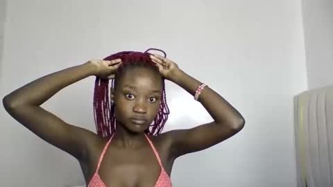 Snapshot of pretty_luv1 chatting on March 14, 9:37 am pretty luv1 online show from March 14, 9:37 am