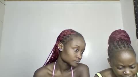 Snapshot of pretty_luv1 chatting on March 21, 10:02 pm pretty luv1 online show from March 21, 10:02 pm