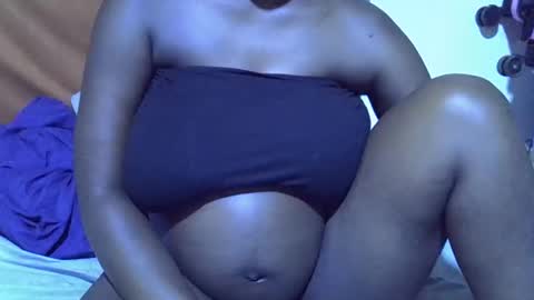 pretty_mary6 online show from April 21, 3:17 pm