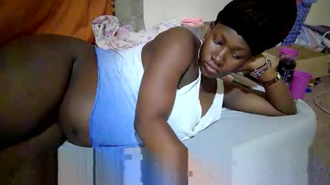 pretty_mary6 online show from May 29, 8:45 am