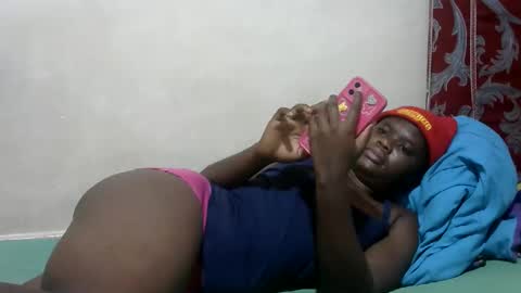 pretty_melan online show from March 3, 4:18 am