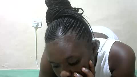 pretty_melan online show from March 17, 7:39 pm