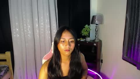 Snapshot of pretty_morenaxx chatting on January 17, 5:41 pm Marimar online show from January 17, 5:41 pm