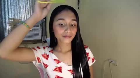 Snapshot of pretty_morenaxx chatting on October 14, 12:06 pm Marimar online show from October 14, 12:06 pm