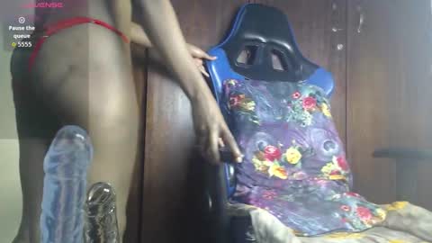 pretty_petite10 online show from September 22, 7:38 pm