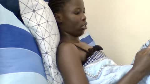 pretty_petite_ebony online show from July 9, 8:51 am