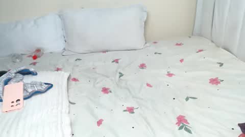 Essy online show from March 5, 6:59 pm