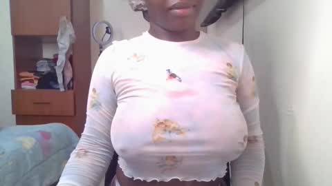 pretty_shila online show from March 15, 10:21 am