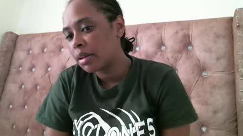 Snapshot of pretty_zii chatting on September 23, 8:17 am zii online show from September 23, 8:17 am