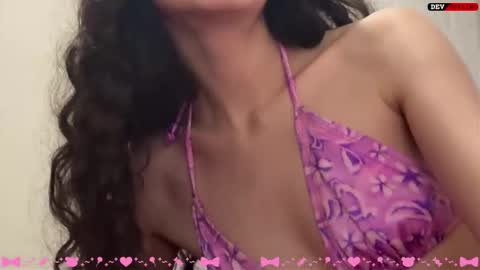 Snapshot of prettybabybrat chatting on October 19, 12:39 pm Baby Brat online show from October 19, 12:39 pm