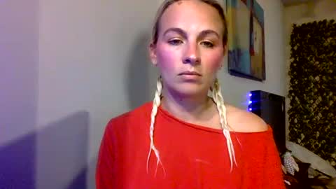 Snapshot of prettybabypetite chatting on June 17, 12:13 am Missy Jack online show from June 17, 12:13 am
