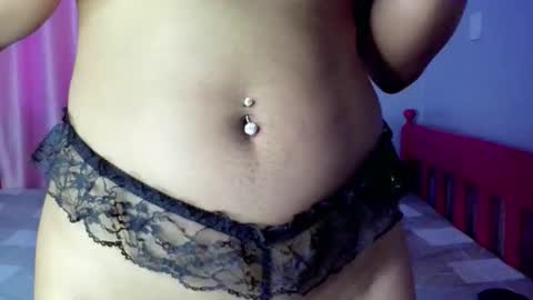 Snapshot of prettybigclit_ebony chatting on September 20, 7:31 am prettybigclit_ebony online show from September 20, 7:31 am