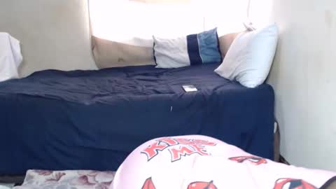Snapshot of prettyblack25 chatting on May 2, 8:41 am Cindy online show from May 2, 8:41 am