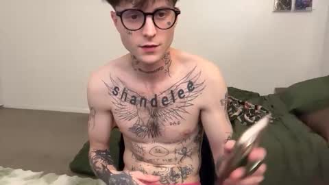 pretty boy online show from February 25, 4:55 am