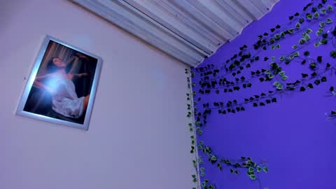 Snapshot of prettybunnies08 chatting on February 8, 3:30 am Enzo Denis online show from February 8, 3:30 am