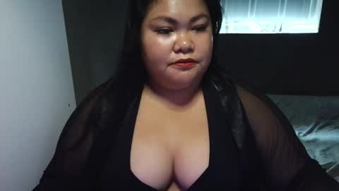 Snapshot of prettycarla_ chatting on June 8, 1:28 am prettycarla online show from June 8, 1:28 am