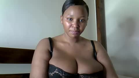Snapshot of prettydey1 chatting on May 31, 9:27 pm prettydey1 online show from May 31, 9:27 pm