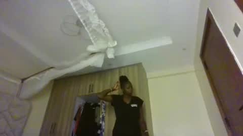Snapshot of prettydulce chatting on July 19, 3:10 am prettydulce online show from July 19, 3:10 am