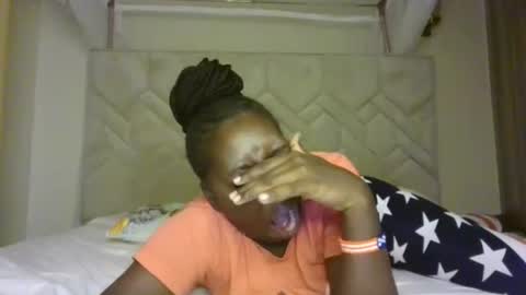 Snapshot of prettydulce chatting on July 22, 3:04 pm prettydulce online show from July 22, 3:04 pm
