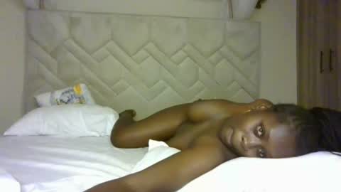 Snapshot of prettydulce chatting on July 28, 3:21 pm prettydulce online show from July 28, 3:21 pm