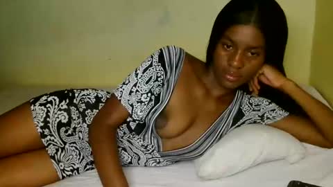 Snapshot of prettygoddess1 chatting on June 11, 1:27 am Mary online show from June 11, 1:27 am