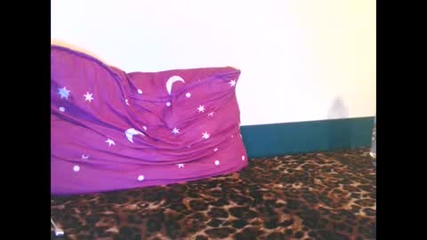 prettyjulliette online show from January 16, 11:53 pm