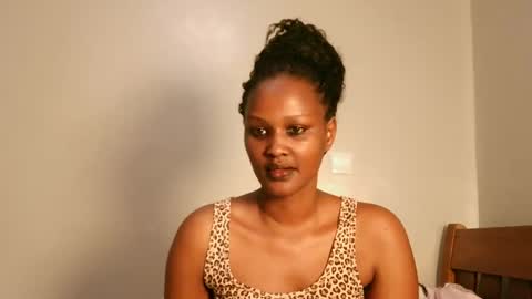 prettykeilaa online show from July 6, 8:22 am