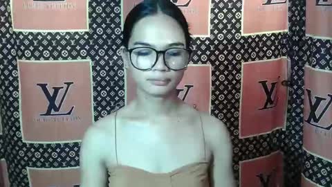 prettykhelcy online show from February 11, 2:27 am