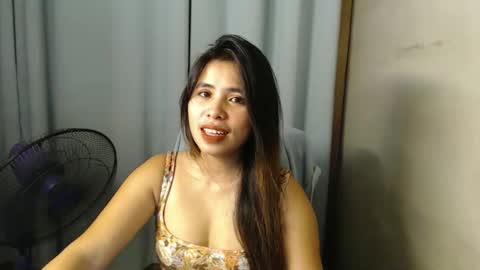 Snapshot of prettylicious_girl chatting on January 10, 4:03 am precious online show from January 10, 4:03 am