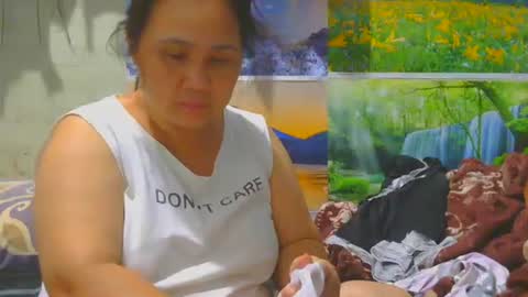 Nhing online show from January 8, 1:02 pm