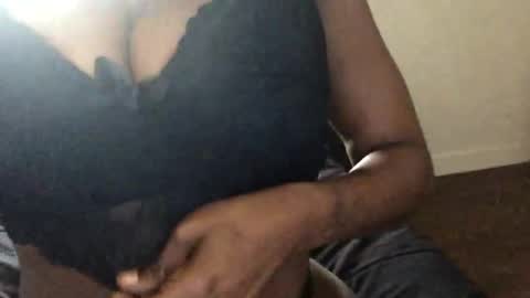 Snapshot of prettypinkpussy615 chatting on November 25, 8:09 pm prettypinkpussy615 online show from November 25, 8:09 pm