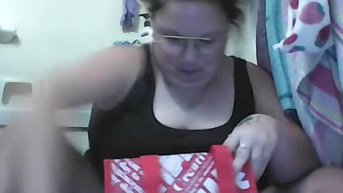 Snapshot of prettypuppyfinn chatting on July 30, 12:53 am prettypuppyfinn online show from July 30, 12:53 am