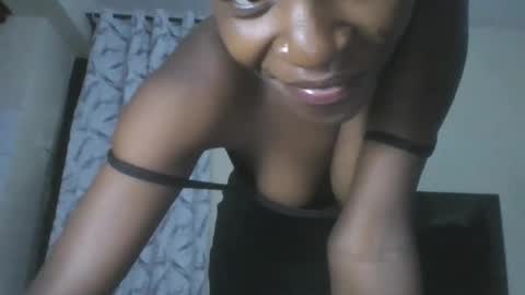 prettypussy_24 online show from May 22, 10:48 pm