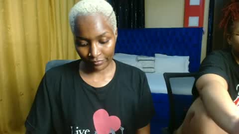 Snapshot of prettyquee chatting on July 9, 9:41 pm sasha online show from July 9, 9:41 pm