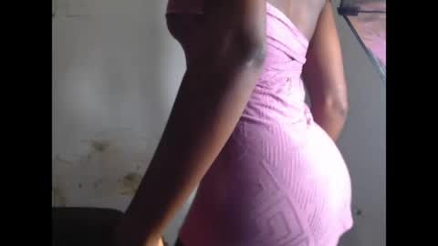 prettysexy6 online show from April 12, 8:52 am