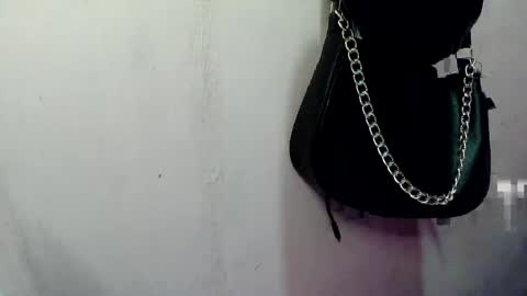 Snapshot of prettyslutbabe chatting on January 26, 4:41 am prettyslutbabe online show from January 26, 4:41 am