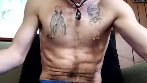 Snapshot of prettysolidd7 chatting on February 9, 9:06 pm prettysolidd7 online show from February 9, 9:06 pm