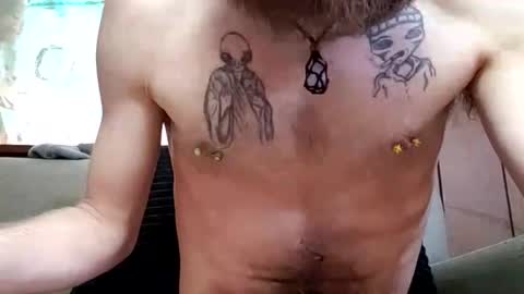 Snapshot of prettysolidd7 chatting on February 13, 1:48 pm prettysolidd7 online show from February 13, 1:48 pm