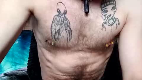 Snapshot of prettysolidd7 chatting on February 23, 3:18 pm prettysolidd7 online show from February 23, 3:18 pm