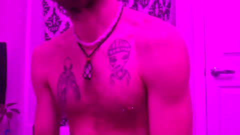 Snapshot of prettysolidd7 chatting on October 1, 3:51 pm prettysolidd7 online show from October 1, 3:51 pm